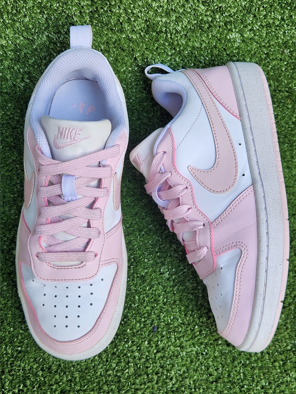 Nike Court Low Girls Size 4 Youth Pink Sporty-Casual Leather Upper Sneakers Shoe